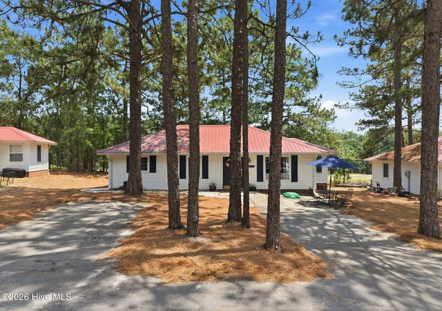 Homes for sale in West End, NC | 133 Villa Dr, West End, NC 27376 | MLS# 100586428