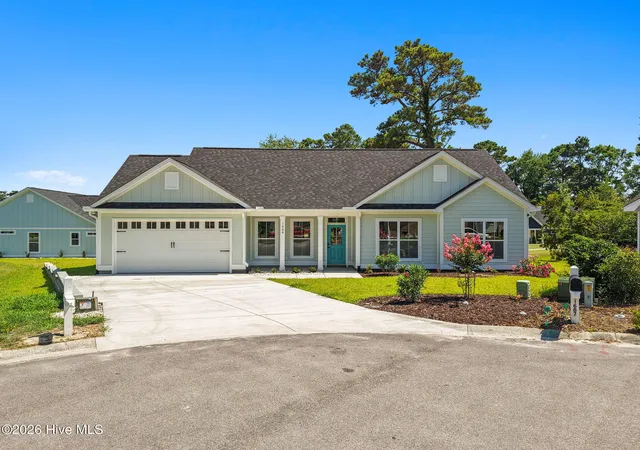 Photo 1 of Single family home for sale at 1686 E Magnolia Ct Sw, Ocean Isle Beach, NC 28469 | MLS# 100573281 | Listing updated on 2026-09-11