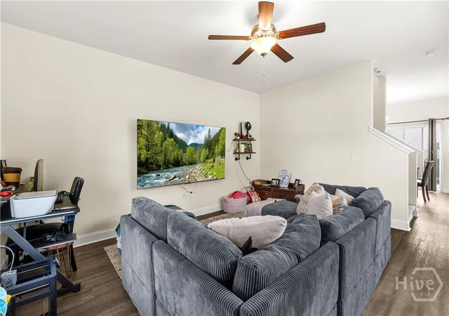 Photo 3 of Single family home for sale at 725 Mill Crk Cir, Hinesville, GA 31313 | MLS# SA361766 | Listing updated on 2026-08-28