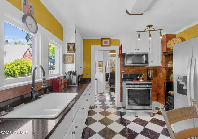 5th image of 208 Johnson St, New Bern, NC 28560 | MLS# 100569485