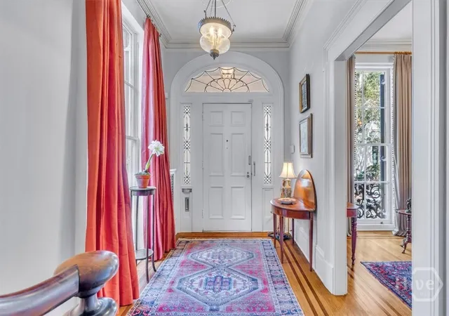 Homes for sale in Savannah, GA | 211 E Charlton St, Savannah, GA 31401 | MLS# SA347940
