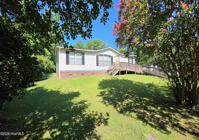 Photo 1 of Manufactured home for sale at 2761 Hwy 70 Beaufort, Beaufort, NC 28516 | MLS# 100594701 | Listing updated on 2026-08-18