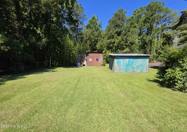 Photo 3 of Manufactured home for sale at 2761 Hwy 70 Beaufort, Beaufort, NC 28516 | MLS# 100594701 | Listing updated on 2026-09-25