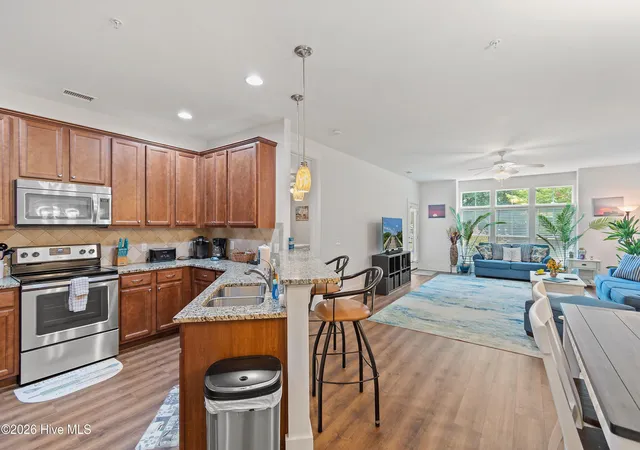 5th image of 2537 Saint James Dr Se, Southport, NC 28461