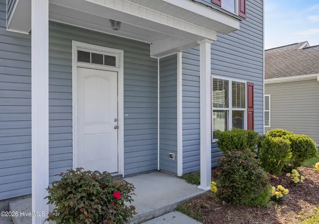 Photo 3 of Single family home for sale at 116 Thompson St, Jacksonville, NC 28540 | MLS# 100564548 | Listing updated on 2026-08-27