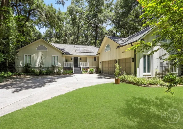 Photo 1 of Single family home for sale at 191 Passaic Ln, Richmond Hill, GA 31324 | MLS# SA321343 | Listing updated on 2026-10-17