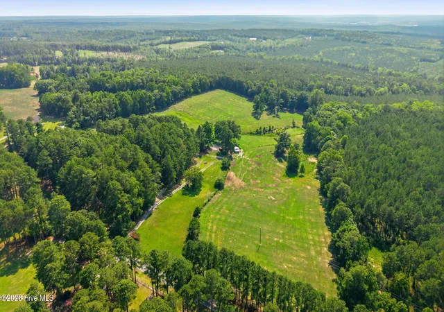 Photo 4 of Single family home for sale at 580 Lamms Rd, Carthage, NC 28327 | MLS# 100590096 | Listing updated on 2026-08-18