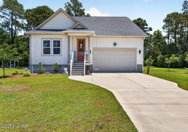 Photo 1 of Single family home for sale at 904 Sea Holly Ct, New Bern, NC 28560 | MLS# 100584014 | Listing updated on 2026-09-15