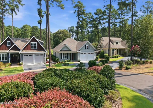 Photo 3 of Single family home for sale at 172 Champions Ridge Dr, Southern Pines, NC 28387 | MLS# 100596215 | Listing updated on 2026-08-31