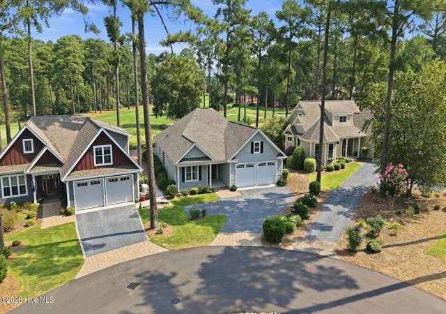 Photo 4 of Single family home for sale at 172 Champions Ridge Dr, Southern Pines, NC 28387 | MLS# 100596215 | Listing updated on 2026-08-31