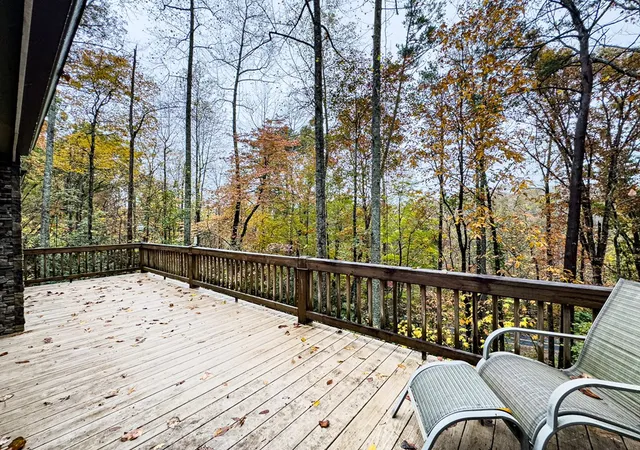 Homes for sale in Hayesville, NC | 231 Dogwood Cir, Hayesville, NC 28904 | MLS# 98544495