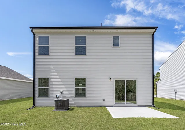 Photo 1 of Single family home for sale at 27 S Umbrella Palm Dr, Hampstead, NC 28443 | MLS# 100579145 | Listing updated on 2026-08-26
