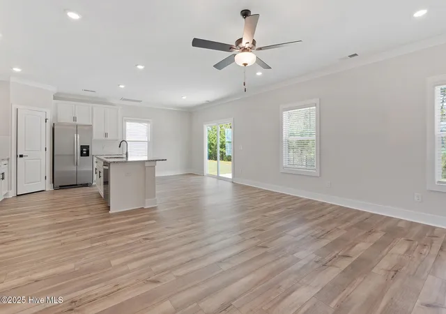 Photo 3 of Single family home for sale at 27 S Umbrella Palm Dr, Hampstead, NC 28443 | MLS# 100579145 | Listing updated on 2026-08-26