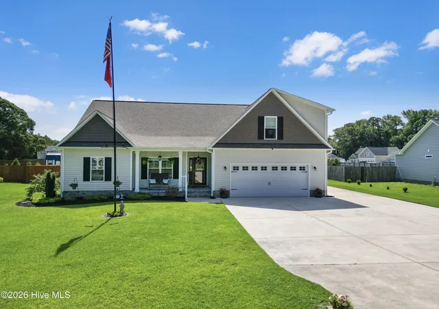 Homes for sale in New Bern, NC | 130 Tupelo Trl, New Bern, NC 28562 | MLS# 100587621