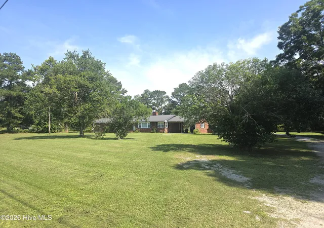 Photo 2 of Single family home for sale at 1308 Hwy 58 N, Trenton, NC 28585 | MLS# 100600006 | Listing updated on 2026-09-20