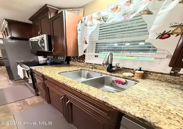 Photo 4 of Single family home for sale at 1308 Hwy 58 N, Trenton, NC 28585 | MLS# 100600006 | Listing updated on 2026-09-20