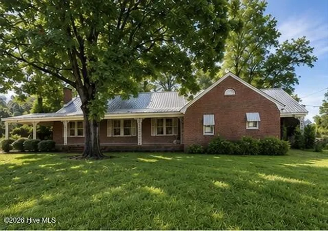Photo 1 of Single family home for sale at 1201 W Main St, Williamston, NC 27892 | MLS# 100597144 | Listing updated on 2026-08-18
