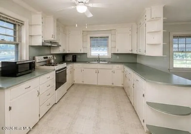 Photo 2 of Single family home for sale at 1201 W Main St, Williamston, NC 27892 | MLS# 100597144 | Listing updated on 2026-08-18