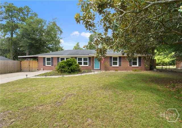 Homes for sale in Savannah, GA | 17 Regent Dr, Savannah, GA 31406 | MLS# SA359482