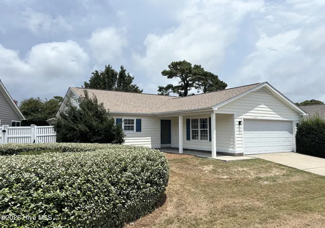Photo 1 of Single family home for sale at 5195 Minnesota Dr Se, Southport, NC 28461 | MLS# 100594215 | Listing updated on 2026-08-18