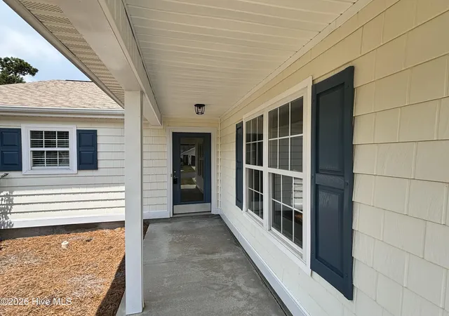 Photo 3 of Single family home for sale at 5195 Minnesota Dr Se, Southport, NC 28461 | MLS# 100594215 | Listing updated on 2026-08-18