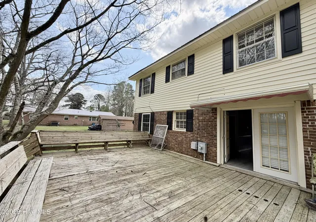 Homes for sale in Plymouth, NC | 110 White Pine Dr, Plymouth, NC 27962 | MLS# 100564557