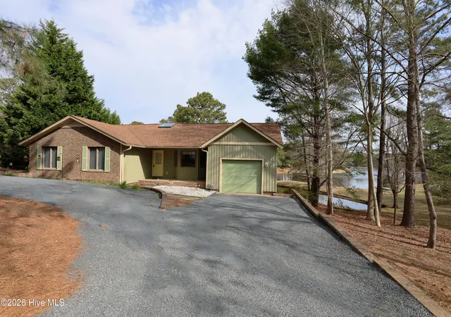 Homes for sale in West End, NC | 116 Shagbark Ct, West End, NC 27376 | MLS# 100564130