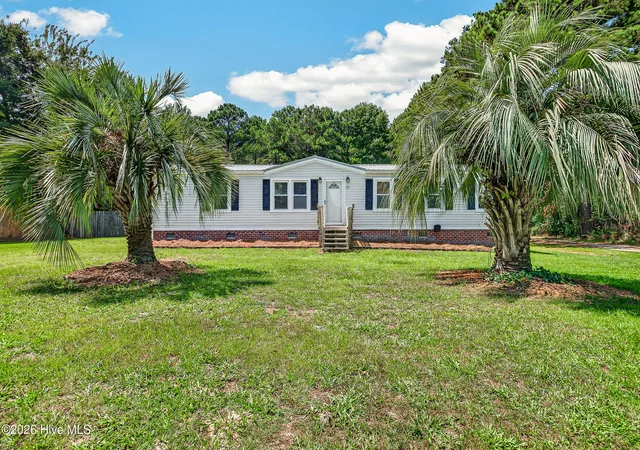 Manufactured home for sale at 102 Seabird Ln, Sneads Ferry, NC 28460 | MLS# 100597126
