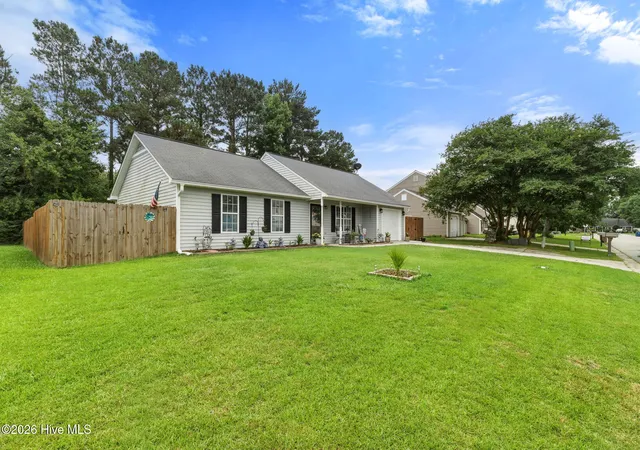 3rd image of 204 Palamino Trl, Jacksonville, NC 28546 | MLS# 100582865