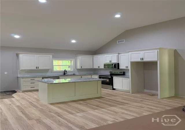 Homes for sale in Comer, GA | 79 S Gholston Ext, Comer, GA 30629 | MLS# CL351955