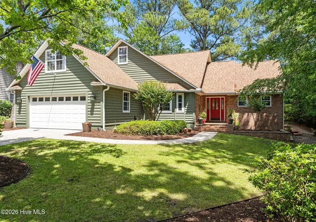 Photo 1 of Single family home for sale at 2490 Glen Dr, Little River, SC 29566 | MLS# 100567535 | Listing updated on 2026-08-18