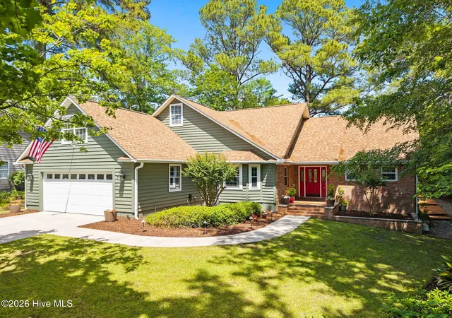 Photo 2 of Single family home for sale at 2490 Glen Dr, Little River, SC 29566 | MLS# 100567535 | Listing updated on 2026-08-18