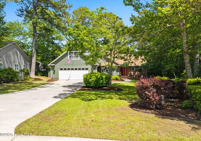 Photo 3 of Single family home for sale at 2490 Glen Dr, Little River, SC 29566 | MLS# 100567535 | Listing updated on 2026-08-18