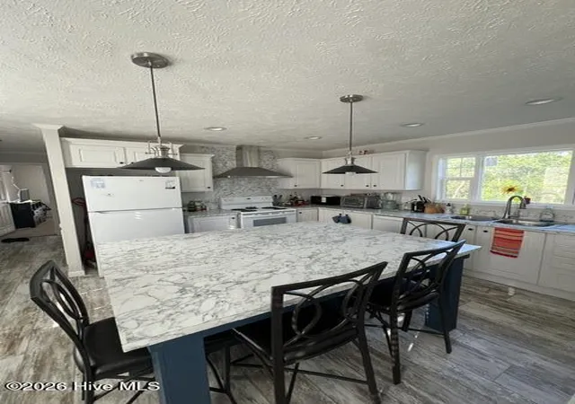 Photo 4 of Manufactured home for sale at 200 Mount Moriah Church Rd, Hamlet, NC 28345 | MLS# 100592506 | Listing updated on 2026-08-18