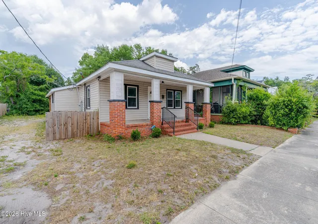 Photo 3 of Single family home for sale at 1109 S 9th Street, Wilmington, NC 28401 | MLS# 100582841 | Listing updated on 2026-08-18