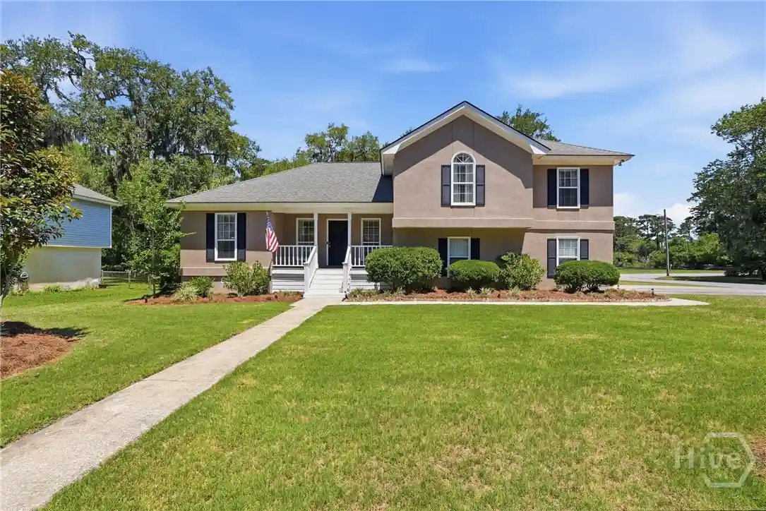 Photo 1 of Single family home for sale at 101 Lagoon View Xing, Savannah, GA 31410 | MLS# SA357012 | Listing updated on 2026-10-30