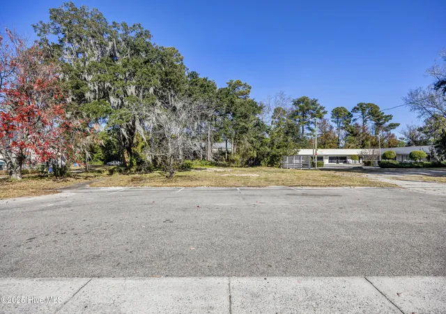 Photo 4 of Land for sale at 4213 Princess Pl Dr, Wilmington, NC 28405 | MLS# 100545529 | Listing updated on 2026-04-28
