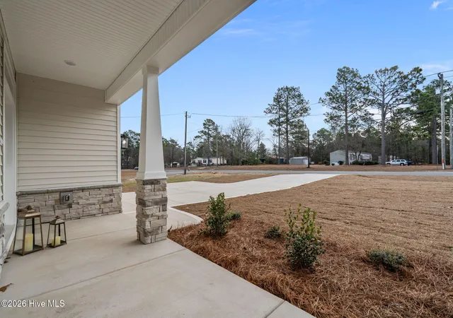 Photo 5 of Single family home for sale at 394 Lakebay Rd, Vass, NC 28394 | MLS# 100548553 | Listing updated on 2026-08-18