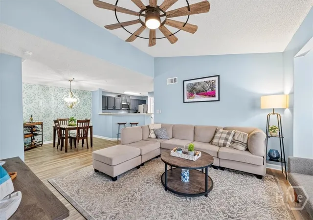 Listing Photo 5 - Condo for sale in building located at 9301 Walden Park Dr, Savannah, GA 31410