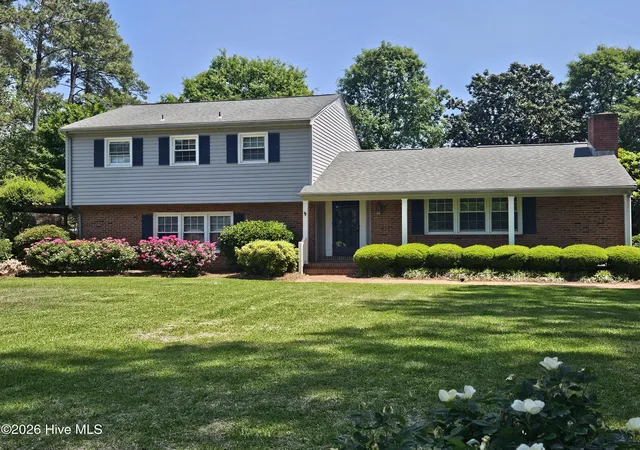 Homes for sale in Clinton, NC | 200 Coharie Dr, Clinton, NC 28328 | MLS# 100547393