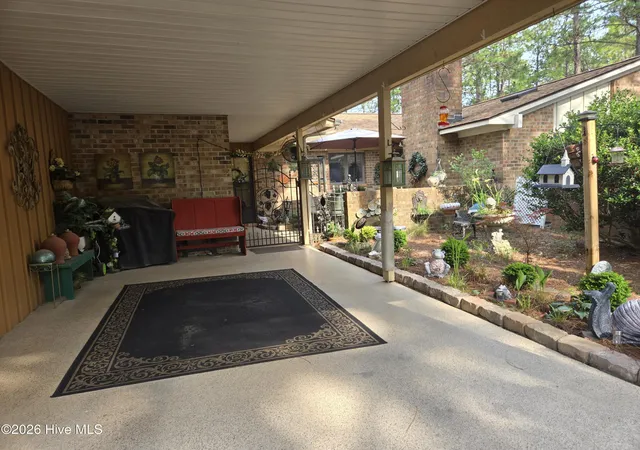 Photo 3 of Townhouse for sale at 642 Redwood Dr, Southern Pines, NC 28387 | MLS# 100550221 | Listing updated on 2026-08-18