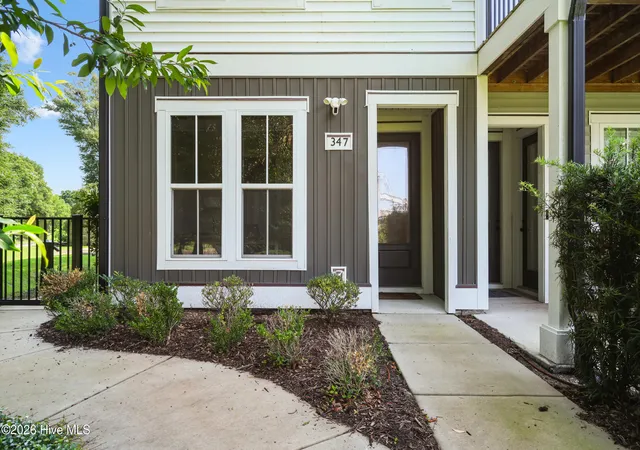 Photo 2 of Townhouse for sale at 347 Mcivers Aly, Wilmington, NC 28401 | MLS# 100596150 | Listing updated on 2026-09-08
