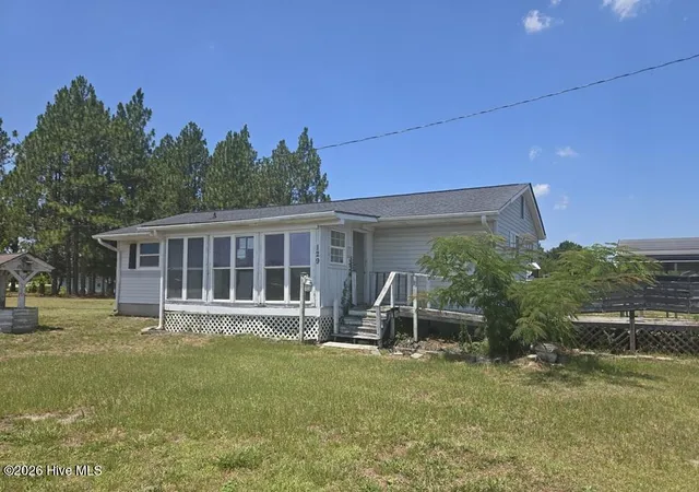 Single family home for sale at 129 Pattie Ln, Maysville, NC 28555 | MLS# 100593964
