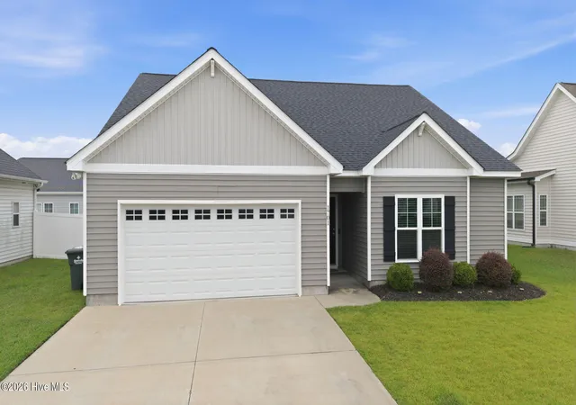 Homes for sale in Greenville, NC | 1701 Penncross Dr, Greenville, NC 27834 | MLS# 100584124