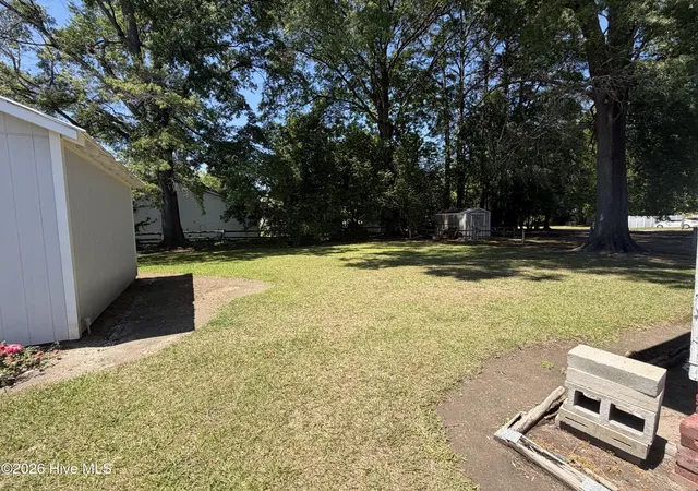 Photo 2 of Single family home for sale at 209 N Pollock St, Selma, NC 27576 | MLS# 100592302 | Listing updated on 2026-08-18
