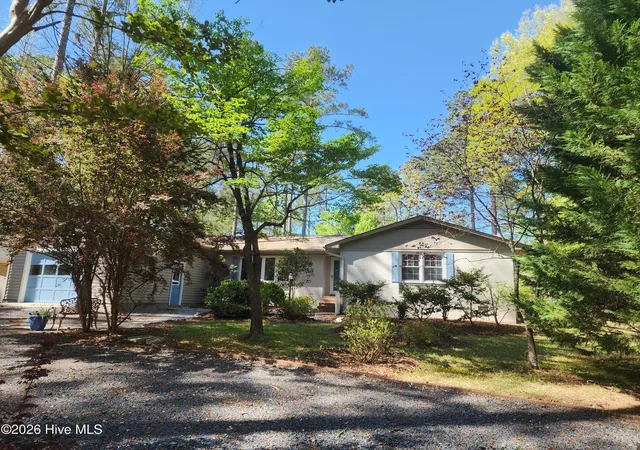 Photo 1 of Single family home for sale at 107 S Lakeshore Dr, Carthage, NC 28327 | MLS# 100579374 | Listing updated on 2026-08-18