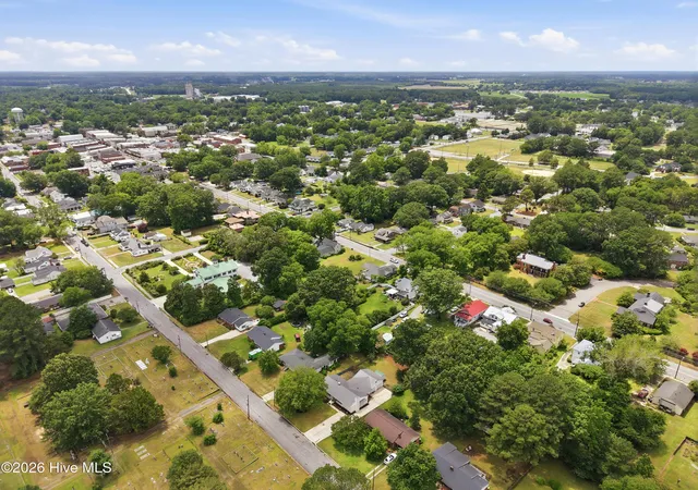 Homes for sale in Farmville, NC | 3222 N Contentnea St, Farmville, NC 27828 | MLS# 100582140