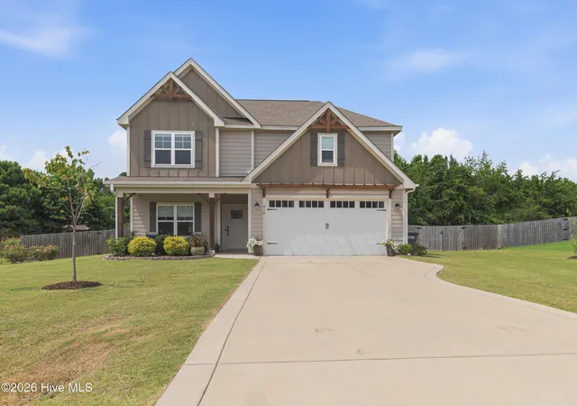 Photo 1 of Single family home for sale at 816 Warwick Ln, Carthage, NC 28327 | MLS# 100583309 | Listing updated on 2026-08-18