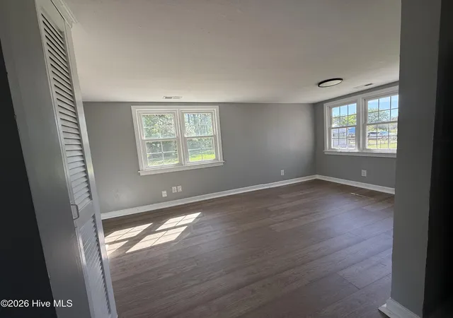Photo 5 of Single family home for sale at 213 Country Clb Rd, Camden, NC 27921 | MLS# 100568377 | Listing updated on 2026-08-27