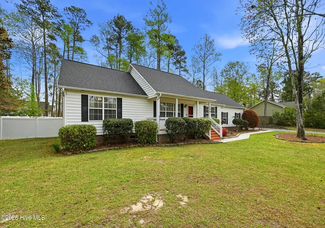Homes for sale in Hampstead, NC | 326 Knollwood Dr, Hampstead, NC 28443 | MLS# 100562256